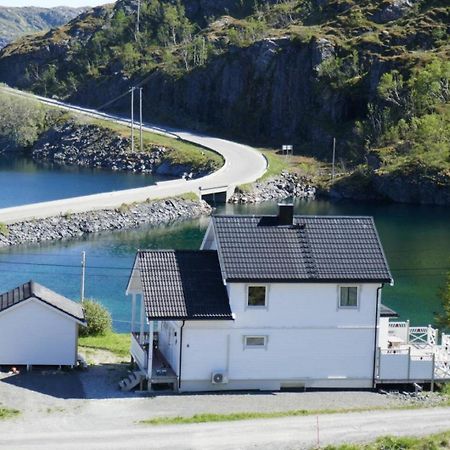 Seafront Holiday Home Close To Reine, Lofoten Sund  Exterior photo