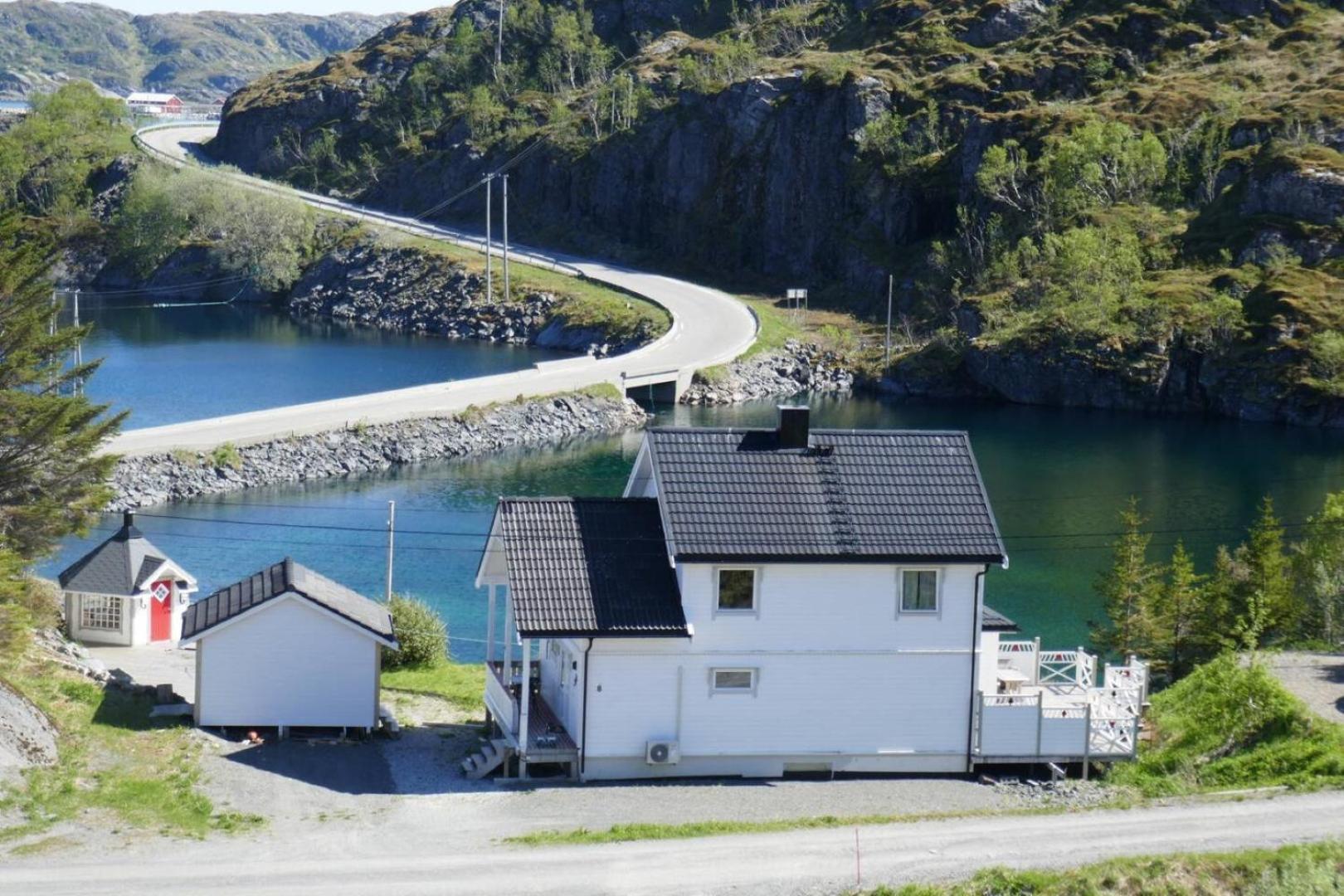 Seafront Holiday Home Close To Reine, Lofoten Sund  Exterior photo